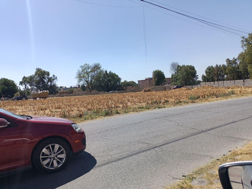 Terreno Sobre Carretera