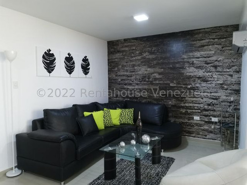Imagen 13 de 28 de Hermoso Th De Esquina, Con Acabados De Primera. Comodas Habitaciones Con Closet, Hermosa Cocina Completamente Equipada, Amplio Patio Con Caney, 3 Puestos De Estacionamiento Techados