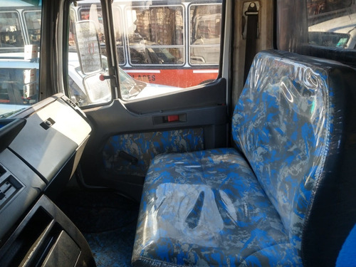 Imagen 3 de 9 de Mercedes Benz 710