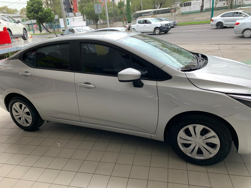 Imagen 2 de 9 de Nissan Versa 1.6 Sense Mt