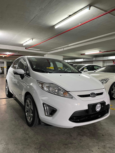 Ford Fiesta Kinetic Design 1.6 120cv Titanium 2012 Sepautos