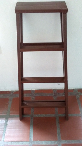 Escalera Tipo Tijera 3 Peldaños 1.10 De Alto X 37 Cmt. Ancho