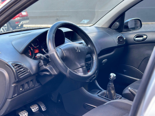 Peugeot 207 2.0 Sedan Xt Hdi