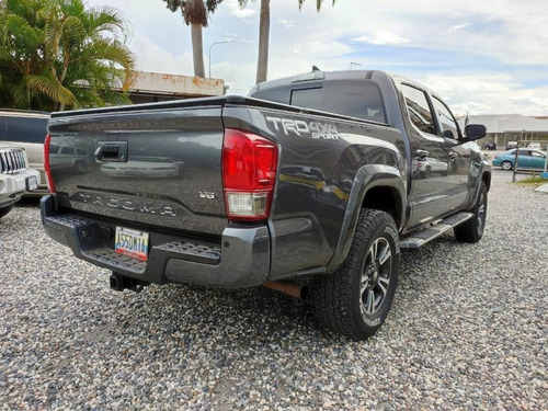 Imagen 3 de 7 de Toyota Tacoma Trd Sport 2017 4x4 Automático