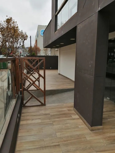 Local Comercial 15 Norte Casi Esquina Libertad . Viña