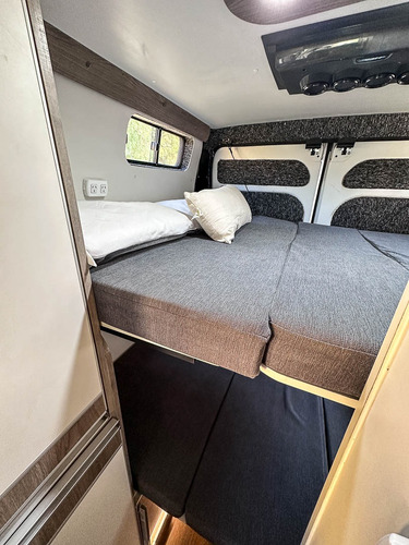 Alquiler De Motorhome Furgón Para 4 Personas
