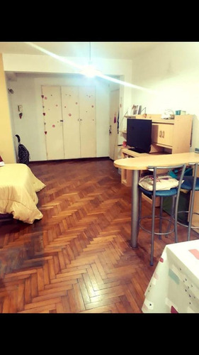 Imagen 3 de 5 de Excelente Ambiente De 36 M2/ Apto Profesional/ Muy Luminoso/ Centro