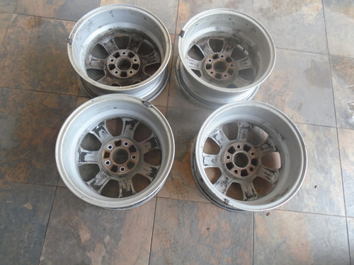 Imagen 3 de 3 de Vendo Juego De 4 Rines De Chevrolet Astra Año 2001, Aluminio