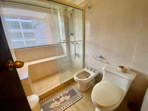 Tg Apartamento En Venta Con Pisos De Mármol, Pisos Bajo Sin Problema De Agua Con Vista Al Ávila, En Las Mercedes 23-26804 Ys