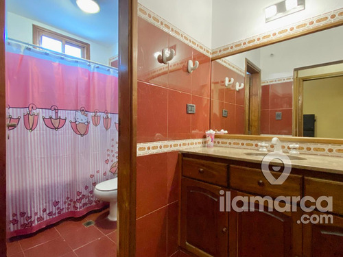 Doble Terreno Sobre Lamarca Con Salida Hacia Nazareth