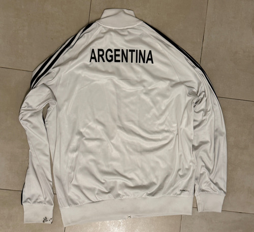 Campera/buzo Comite Olímpico Argentino (Usado)