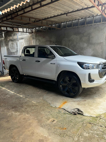Toyota Hilux 2.8 Std Power Pack Cab. Dupla 4x4 Tdi 4p 177 hp