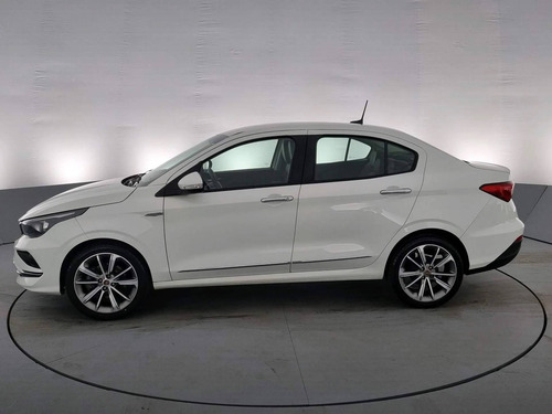 Imagem 3 de 13 de Fiat Cronos 1.8 E.torq Flex Precision At6