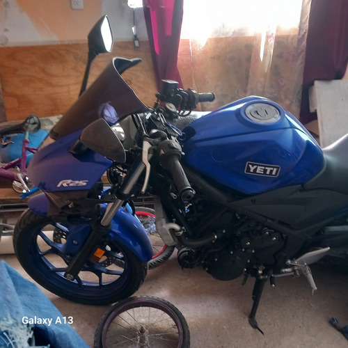 Yamaha R25
