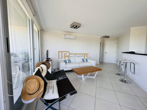 Imagen 4 de 30 de Venta Apartamento En Ocean Drive, Un Dormitorio.