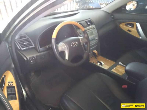 Toyota Camry De Luxe