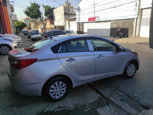 Imagem 3 de 8 de Hyundai Hb20s 2015 1.0 Comfort Plus Flex 4p