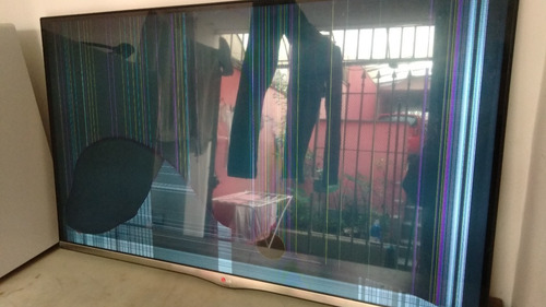 Imagem 5 de 7 de Peças Tv LG 47la6610 Com Tela Quebrada