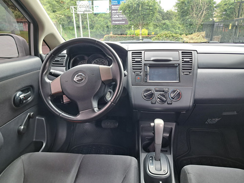 Nissan Tiida 1.8 Emotion