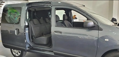 Imagen 14 de 25 de Renault Kangoo Confort 5a Diesel - Stock Disponible (juan)