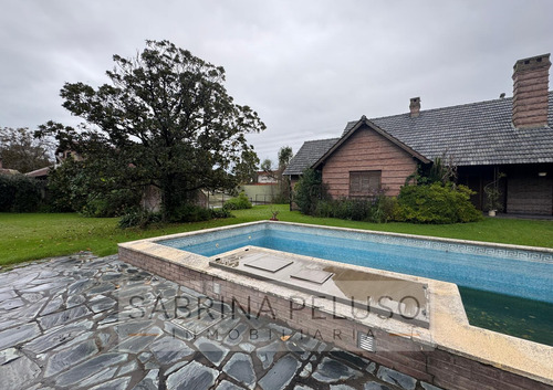 Venta Casa 7 Ambientes Moreno Centro