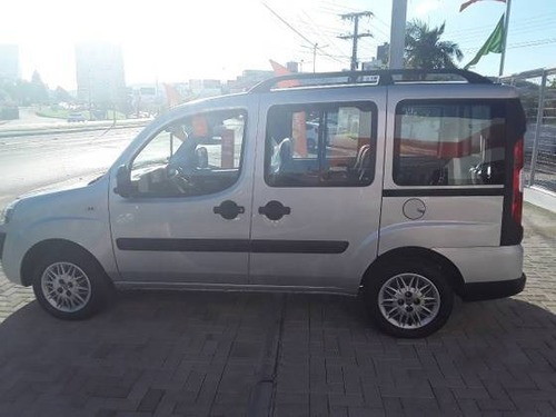 Imagem 8 de 10 de Fiat Doblò 1.8 Mpi Essence 7l 16v Flex 4p Manual