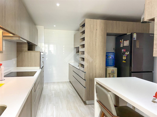 Departamento En Venta 3d, 3b Y 2e. La Dehesa