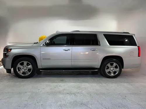 Chevrolet Suburban 5.3 V8 Premier Piel 2 Fila Asientos 4x4 At