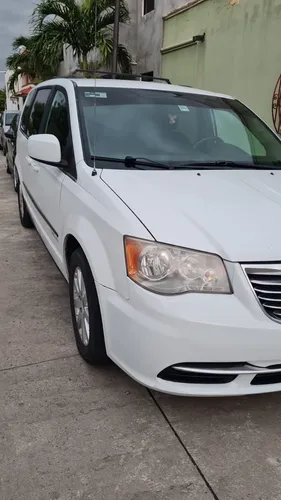 Chrysler Town & Country 3.6 Lx Mt