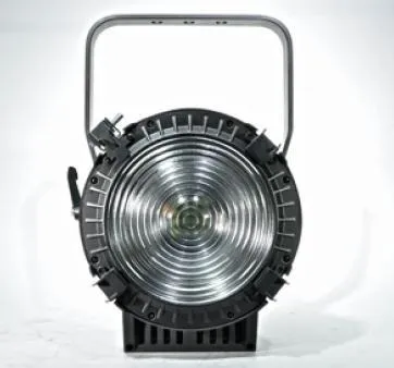 Fresnel De Led Fresneled 3100 Neo American Pro 3100k