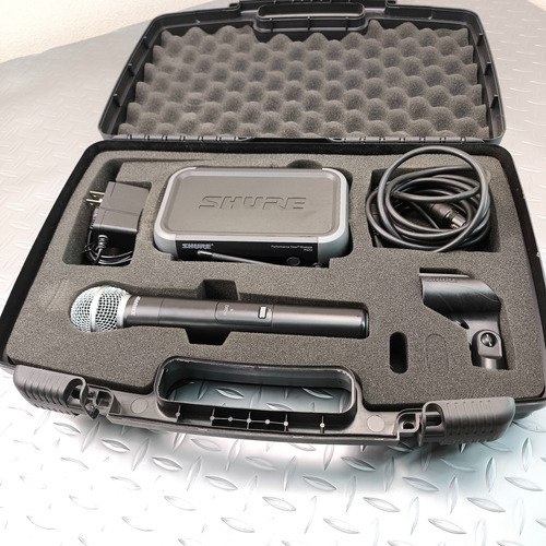 Sistema De Microfone Sem Fio Shure Pgx4/beta58a Preto (Usado)