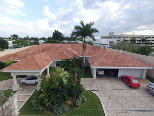 Casa En Venta En Merida, Montes De Amé