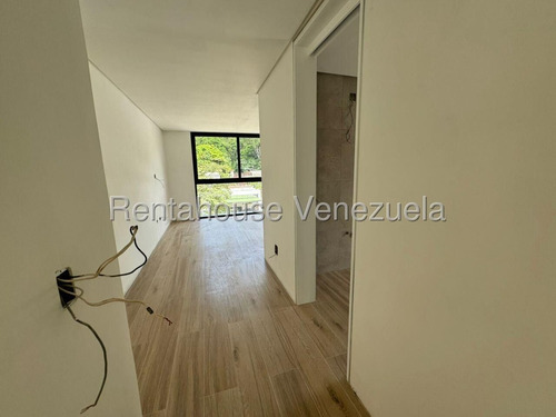 Ana Torres. Casa Dúplex En Venta 2518155 En Prados Del Este