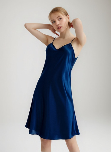 Camisón Con Tirantes Con Cuello En V Liso A La Moda