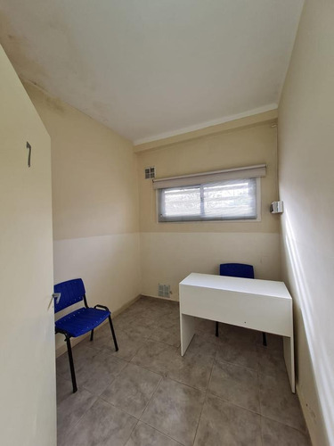 Imagen 4 de 27 de Consultorios En Alquiler - Merlo