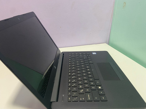 Hp Notebook 14-ck0047la 8gb De Ram - 1tb Hdd - Intel Core I3 Gris (Usado)