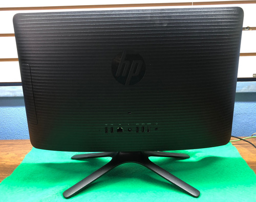 Aio Hp 205 G3 19.5 Amd E2 9000 1.8ghz 8gb Ram 240gb Ssd Negro (Usado)