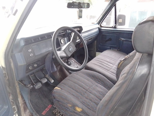 Ford F-100 3.6 Std