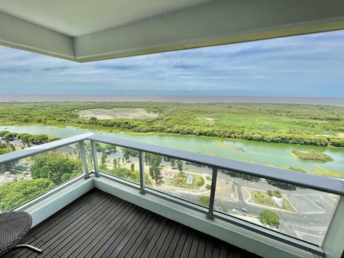 En Venta - Le Parc Puerto Madero 2 Dormitorios Piso Alto En Torre Rio, Con Cochera !