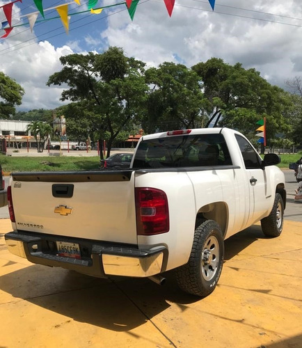 Imagen 9 de 12 de Chevrolet Silverado