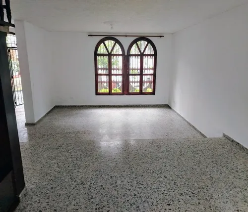 Casa Con Patio Enorme Para Tu Proyecto Personal En El Bosque, Cali