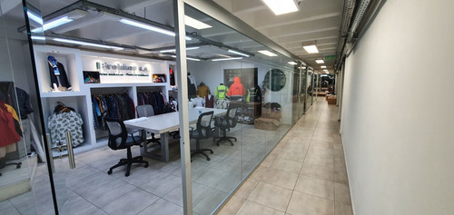 Imagen 2 de 20 de Moreno Y Lima. Excelente Edificio Con Oficinas Y Depósitos