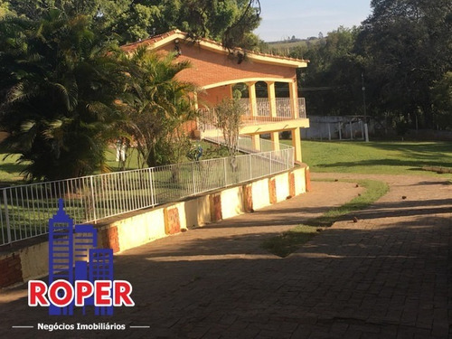 Chácara Em Salto De Pirapora-sp Com 11537,95m² Pronta Para Morar, Localizada Num Condomínio Fechado Com Mercado E Acesso Asfaltado, Há 10km Do Centro. - Ch00964 - 69011092