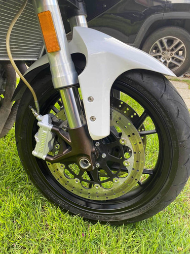 Benelli Gt 600