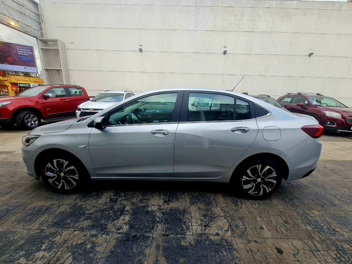 Imagen 6 de 24 de Nuevo Onix Plus Premier 2023 Automatico 0km Color Pris Smt5