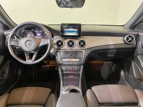 Imagem 6 de 10 de Mercedes-benz Cla200