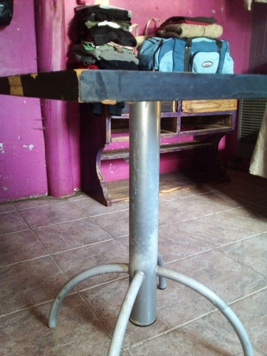 Imagen 3 de 3 de Mesa