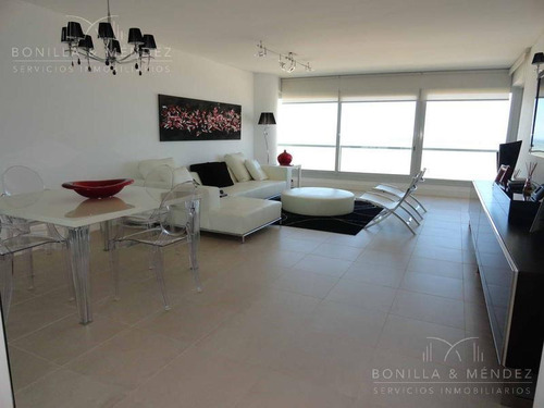 Departamento - Playa Brava, Le Parc, 2 Suites, Toilette Y Dependencia