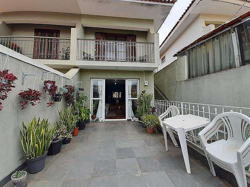 Sobrado, Com 3 Quartos E 1 Suite, 4 Banheiros E 3 Vg- Fl45