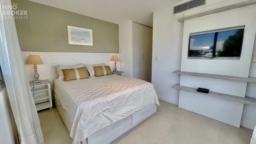 Penthouse En Venta. Playa Mansa. Lumiere.